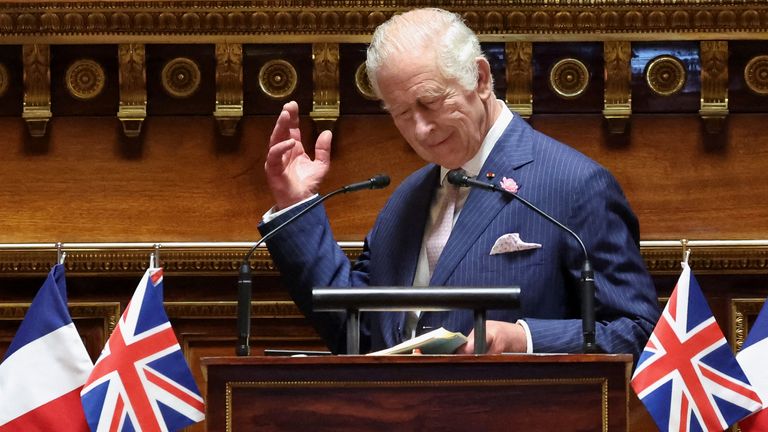 Britain&#39;s King Charles addresses Senators and members of the National Assembly at the French Senate, the first time a member of the British Royal Family has spoken from the Senate Chamber, in Paris, France September 21, 2023. Britain&#39;s King Charles III and his wife Queen Camilla are on a three-day state visit starting on September 20, 2023, to Paris and Bordeaux, six months after rioting and strikes forced the last-minute postponement of his first state visit as king. EMMANUEL DUNAND/Pool via RE