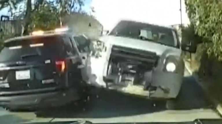 Suspect rams police car in stolen vehicle during LA pursuit