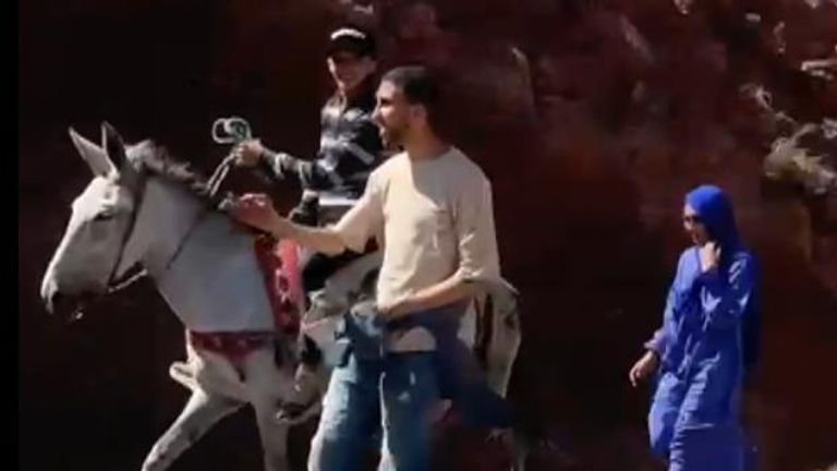 Residents flee villagers ruined by earthquake in Morocco