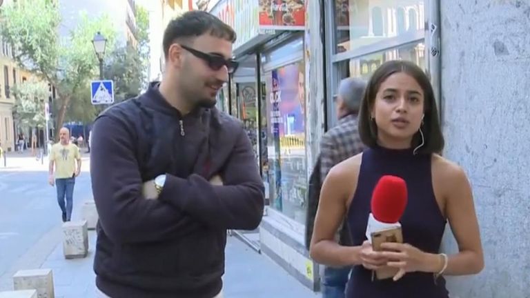 Police arrest man for touching a female reporter