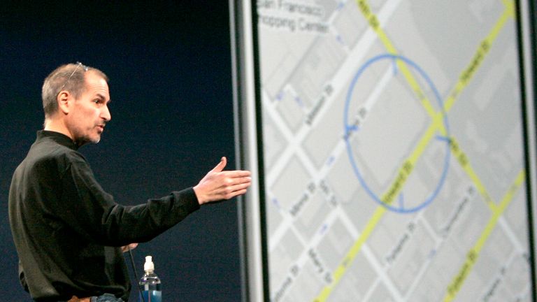 Apple Chief Executive Officer Steve Jobs discusses the Google Maps application for the iPhone during the Macworld Convention and Expo in San Francisco, California January 15, 2008. REUTERS/Robert Galbraith (UNITED STATES)
