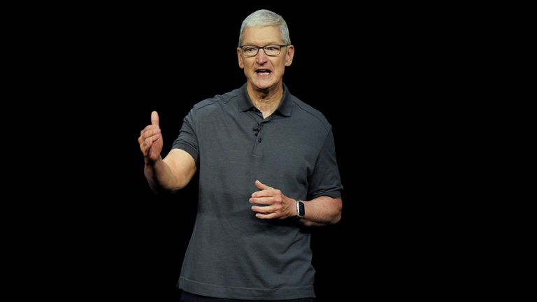 Apple CEO Tim Cook attends the &#39;Wonderlust&#39; event at the company&#39;s headquarters in Cupertino, California, U.S. September 12, 2023. REUTERS/Loren Elliott