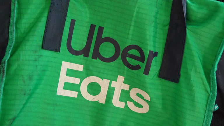 An Uber Eats delivery bag is seen on a bicycle in Brooklyn, New York City, U.S., May 9, 2022. REUTERS/Andrew Kelly
