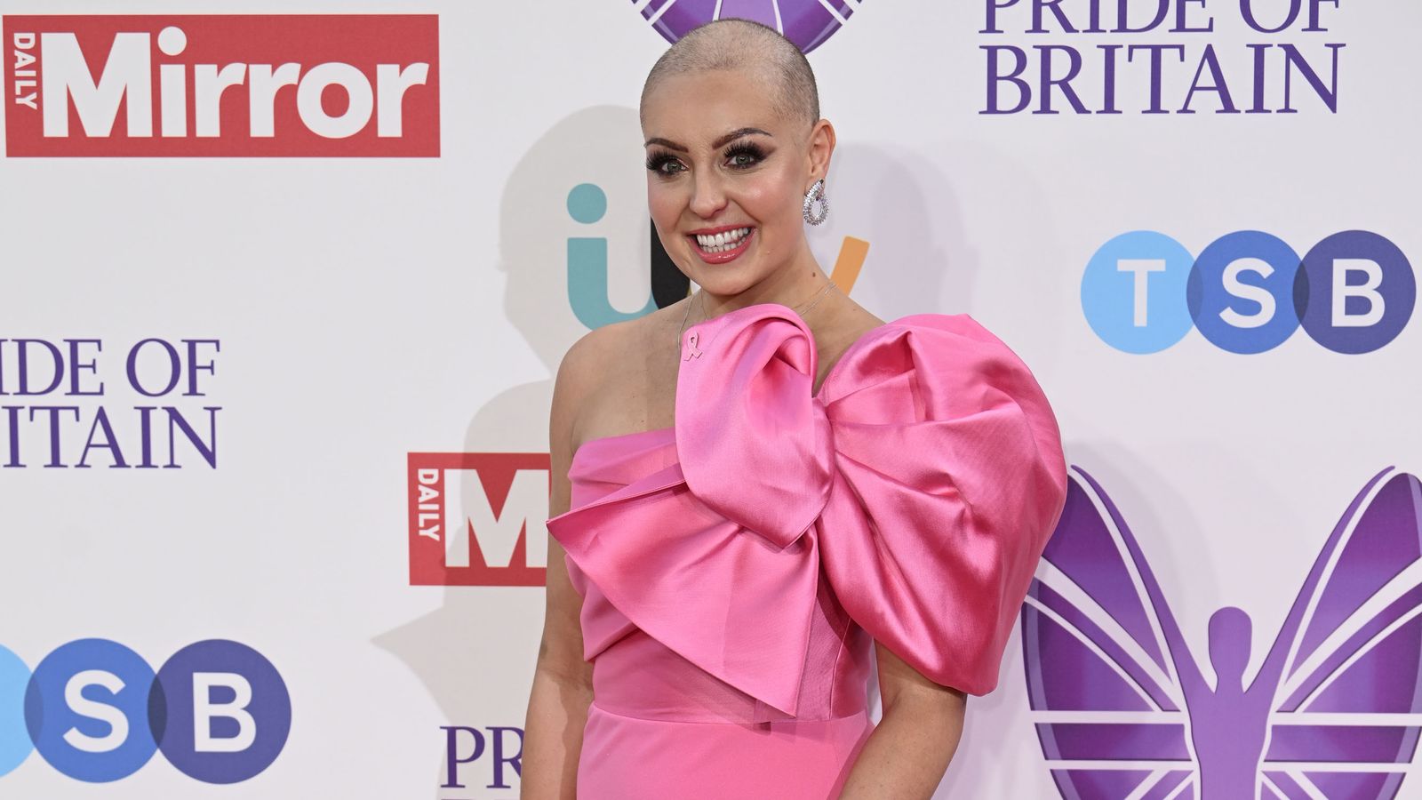 Ейми Даудън: Звездата от Strictly Come Dancing казва, че „няма доказателства за заболяване“ след лечение на рак