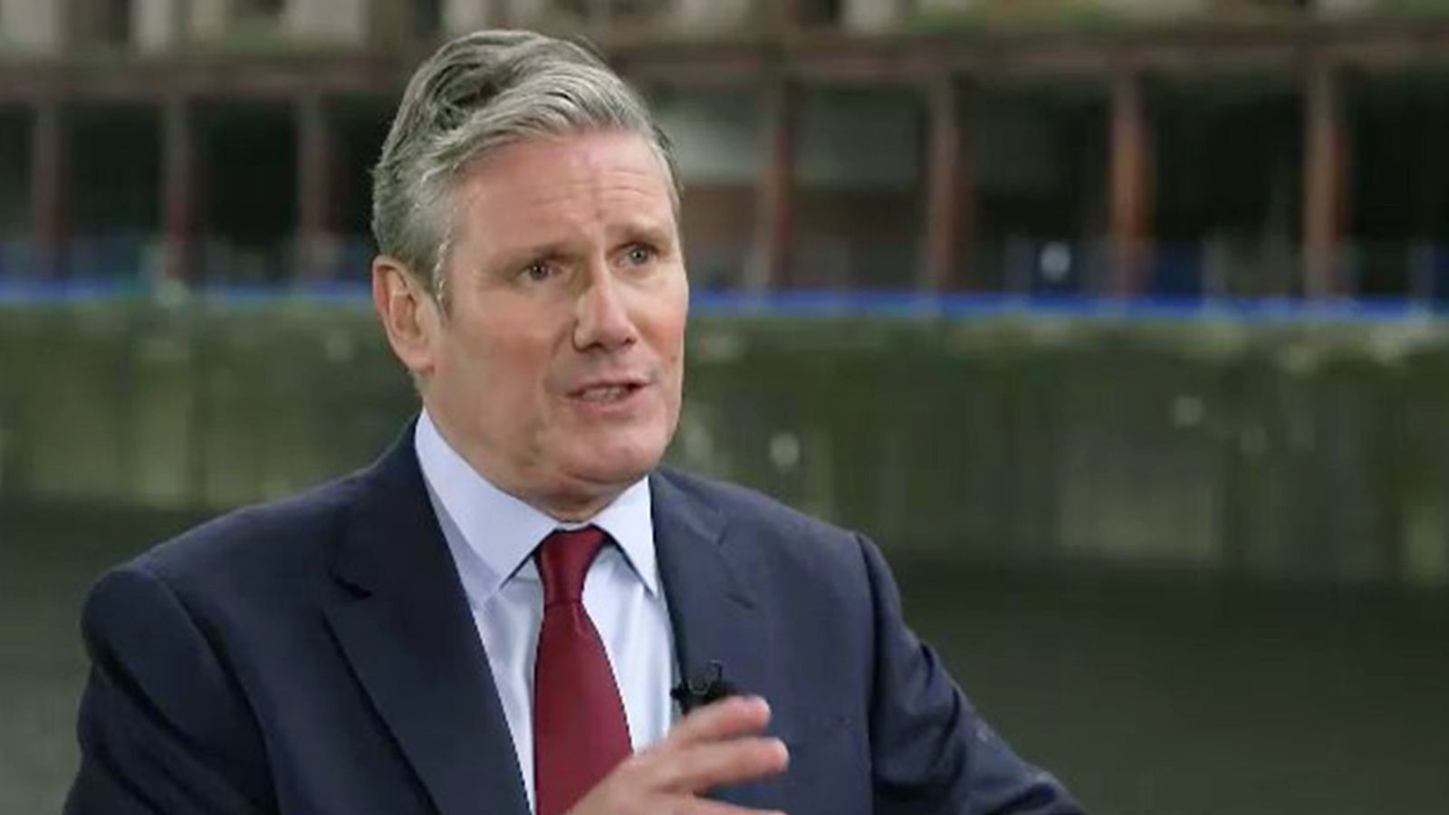 Sir Keir Starmer seeks to clarify Gaza remarks following backlash from Labour councillors