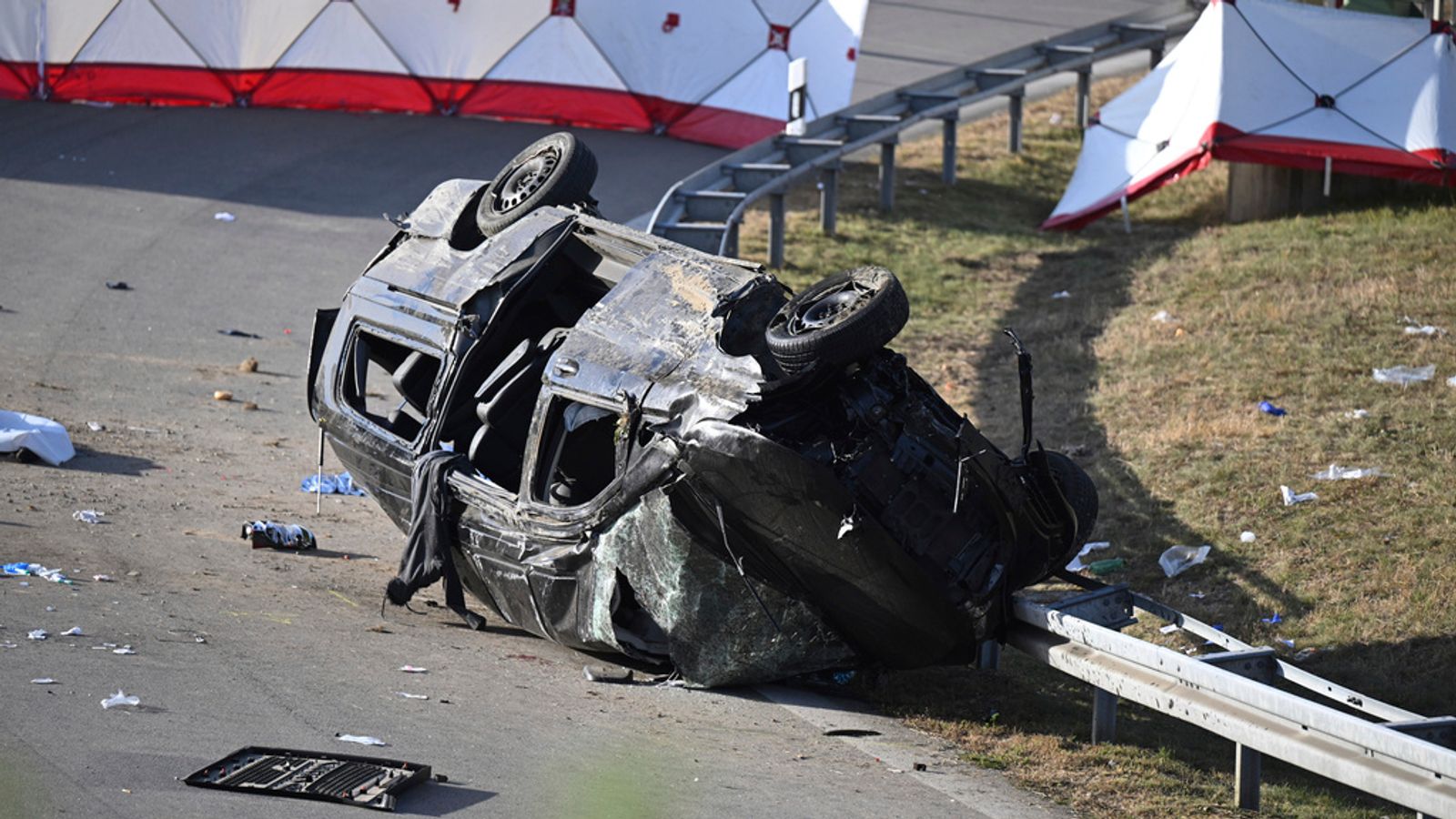 Катастрофата с микробус Mercedes Vito стана на магистрала A94 на