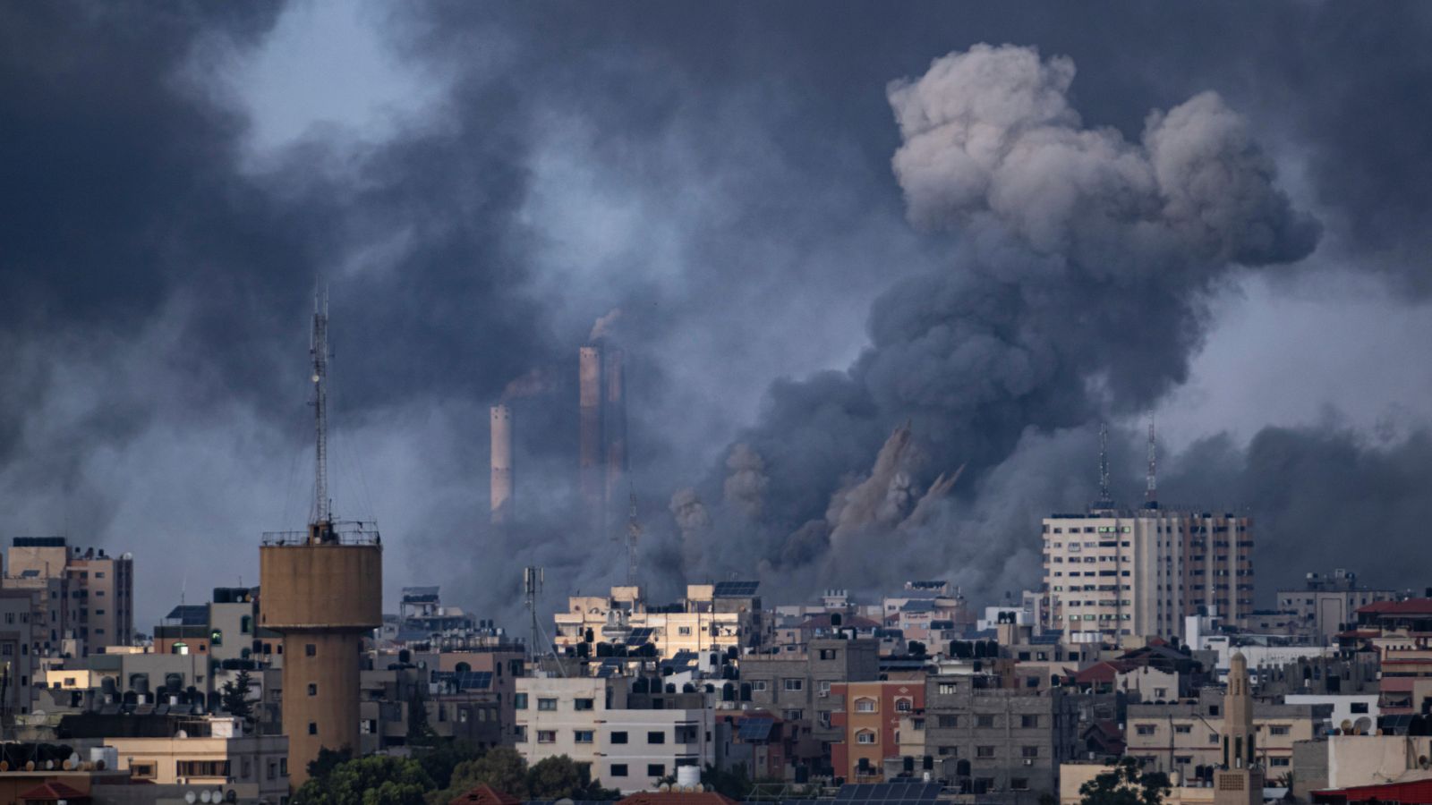 Israel-Hamas war: Gaza runs out of electricity as 'major strikes' launched against Israeli city
