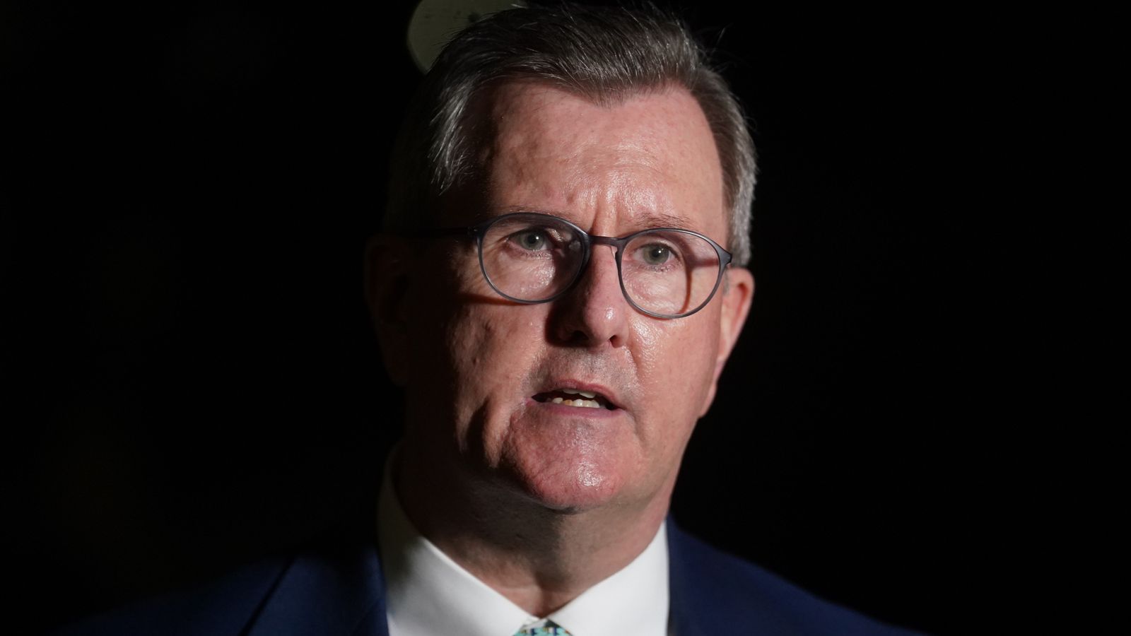 Sir Jeffrey Donaldson: Man removed from plane after row with DUP leader