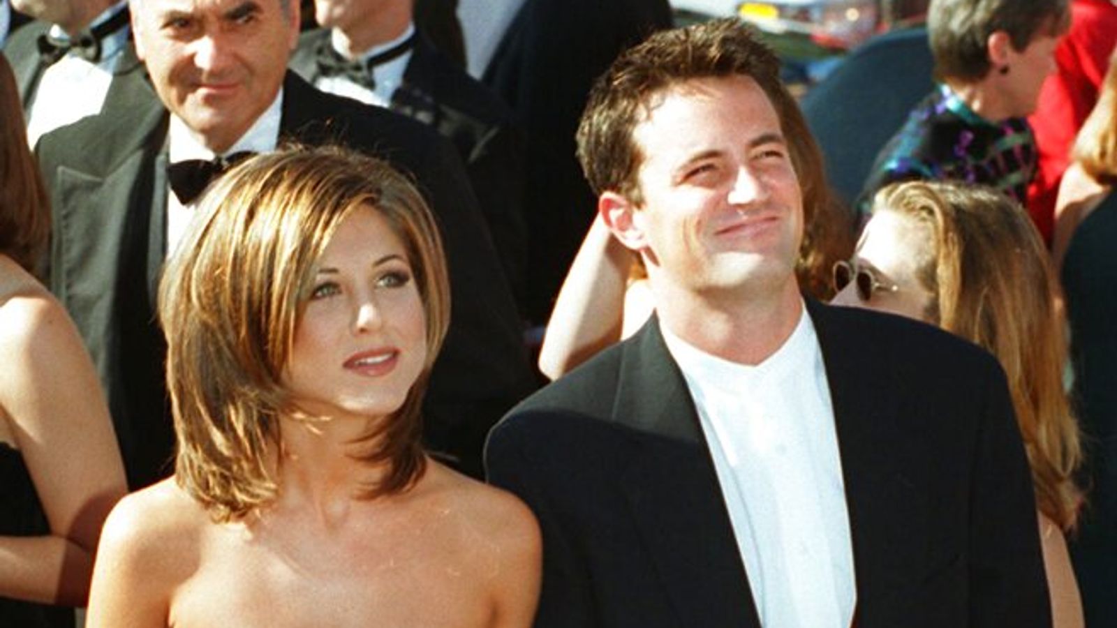 Friends stars Jennifer Aniston and David Schwimmer pay tribute to Matthew Perry