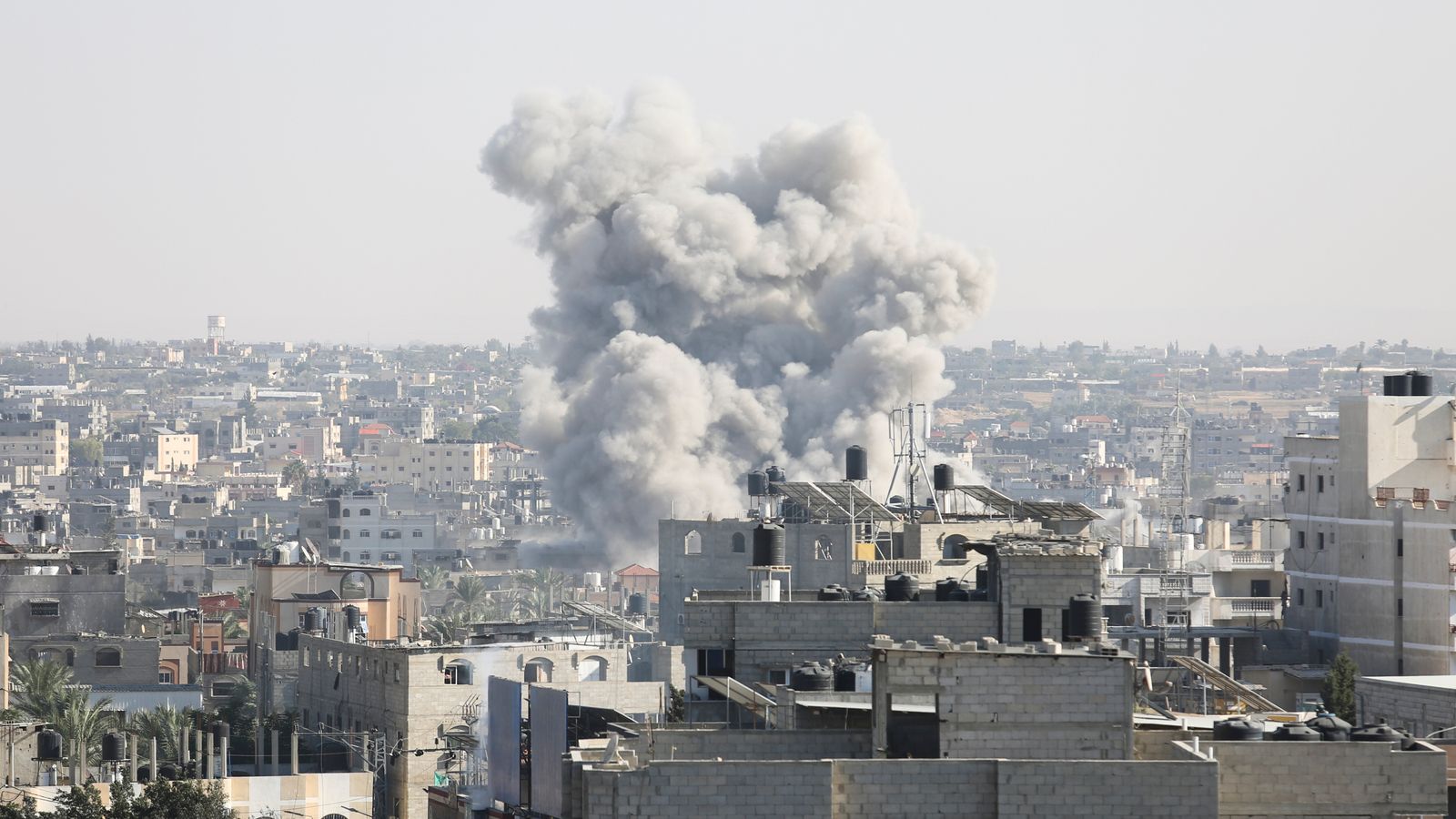 Israel-Hamas war: Israeli military's limited raids show it is still ...