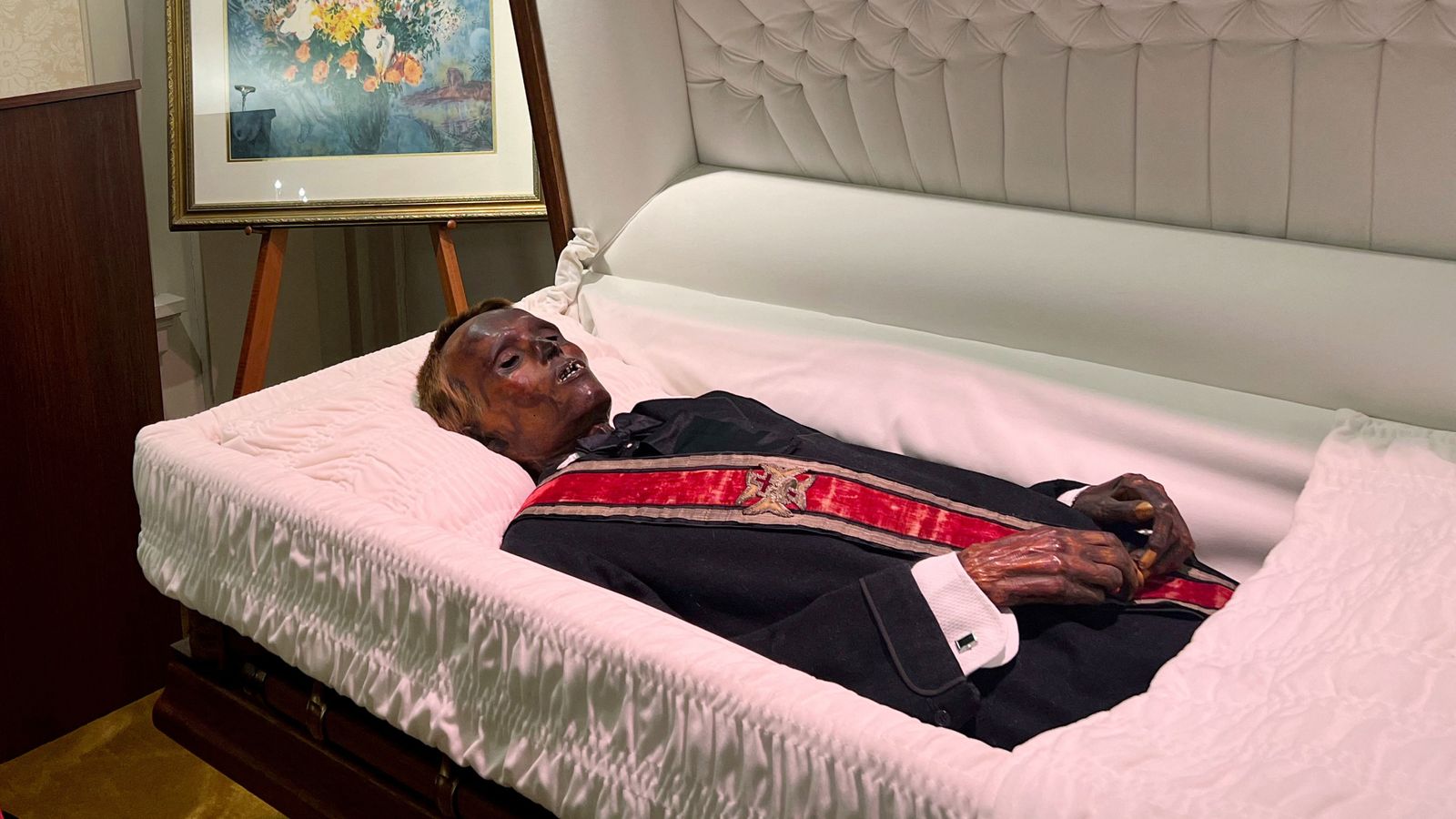 Stoneman Willie: Mummified man to be buried after 128 years on display in Pennsylvania