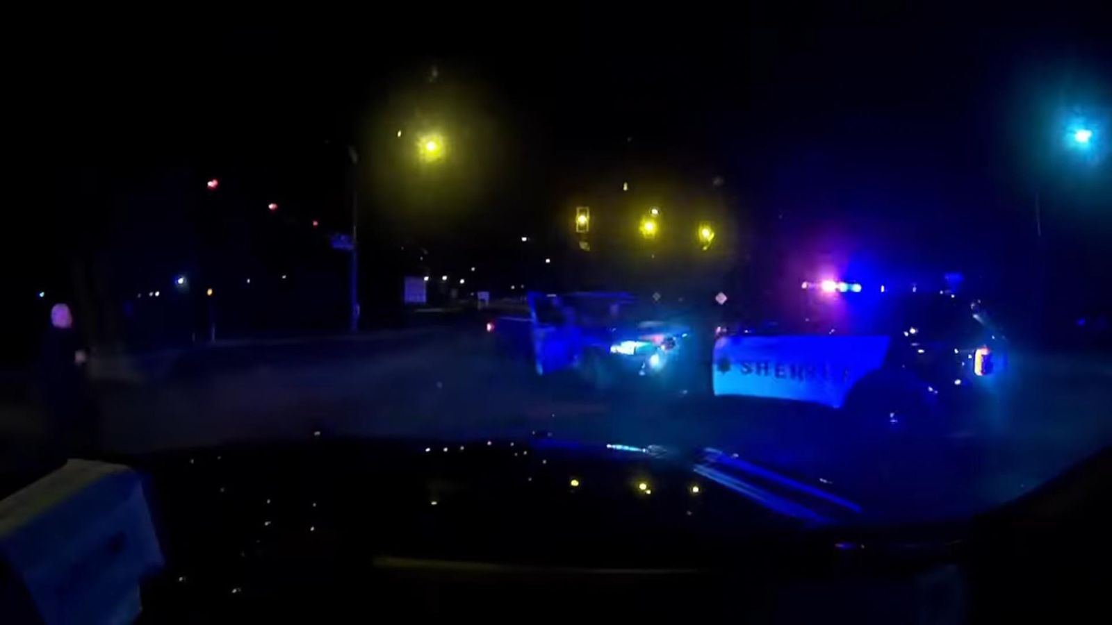 Washington: Suspect rams patrol cars in dramatic pursuit | US News ...