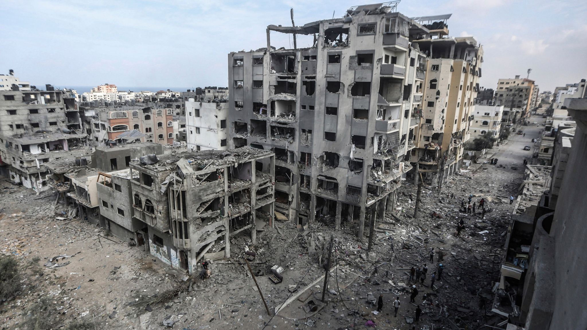 Satellite images show Gaza reduced to rubble after Israeli strikes ...