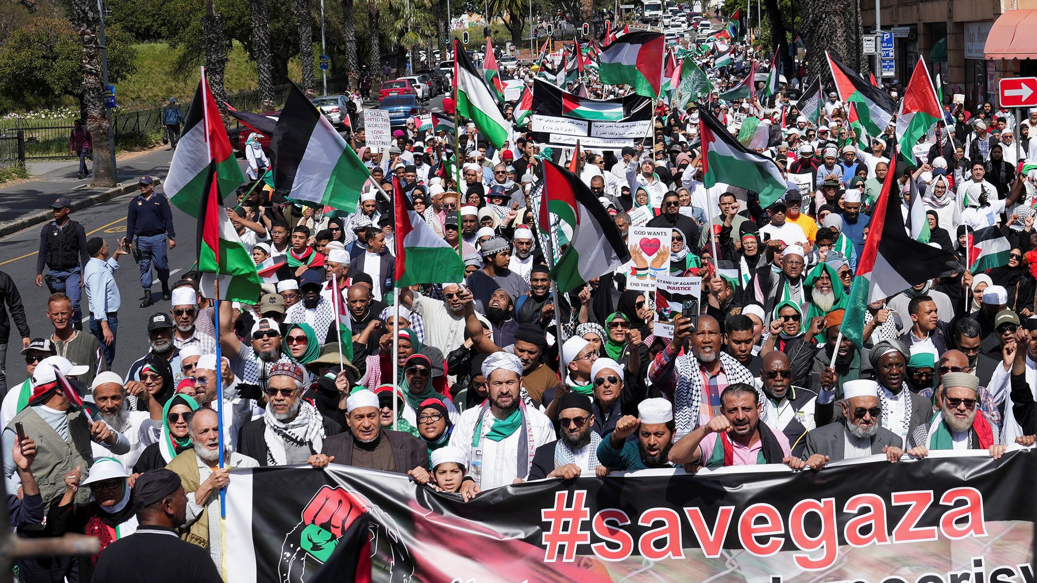 Israel-Hamas war: Protesters take to streets around the world to show ...