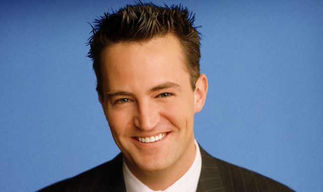 People share cherished moments they had with Matthew Perry - Vimarsana News