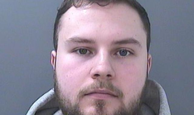 Lewis Edwards: Former police officer who used Snapchat to groom more than 200 girls... - Vimarsana News