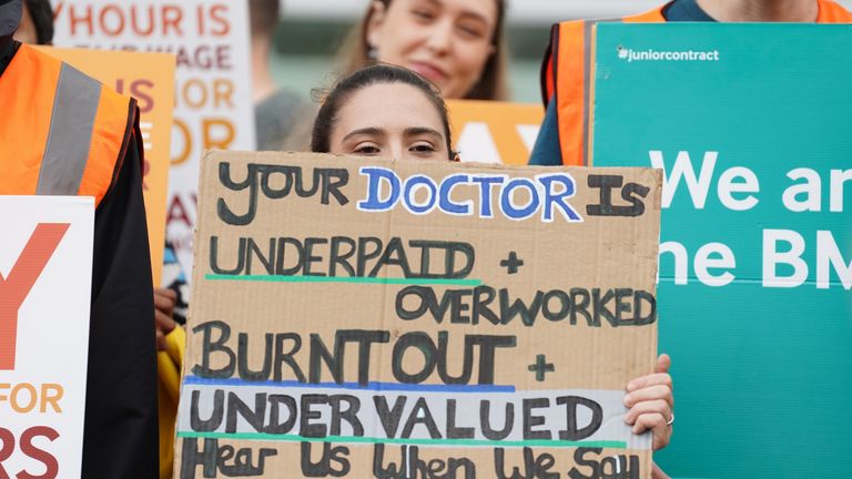 Junior doctors and consultants on the picket line outside University College Hospital, London