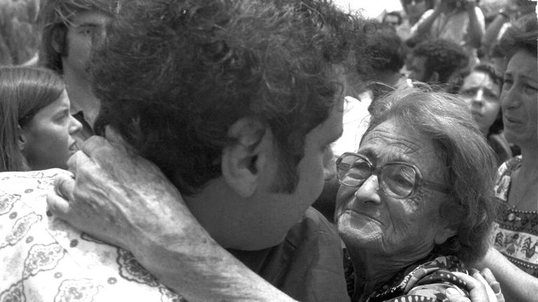 Israeli family reunited with Entebbe hostage at Ben Gurion Airport in July 1976