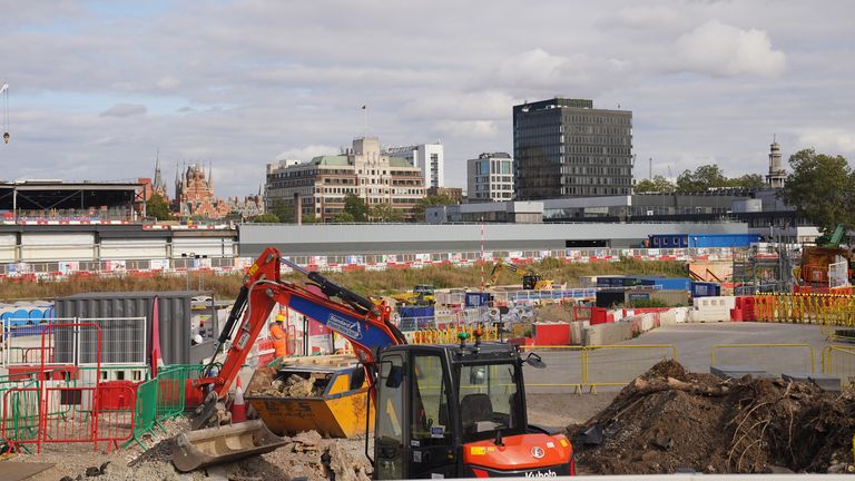 The construction site for the HS2 project at Euston in London. Prime Minister Rishi Sunak has axed plans for HS2 to run from Birmingham to Manchester. The Prime Minister told his party's conference, taking place in Manchester, the HS2 project's costs had "more than doubled". Picture date: Wednesday October 4, 2023.