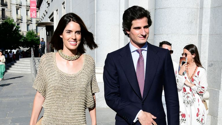 Fernando Fitz-James Stuart and Sof..a Palazuelo attend the premiere of the opera &#39;Joan of Arc at the stake&#39; starring Marion Cotillard, on June 7, 2022, in Madrid (Spain). TEATRO REAL;OPERA;PREMIERE ..scar Ortiz / Europa Press 06/07/2022 (Europa Press via AP)