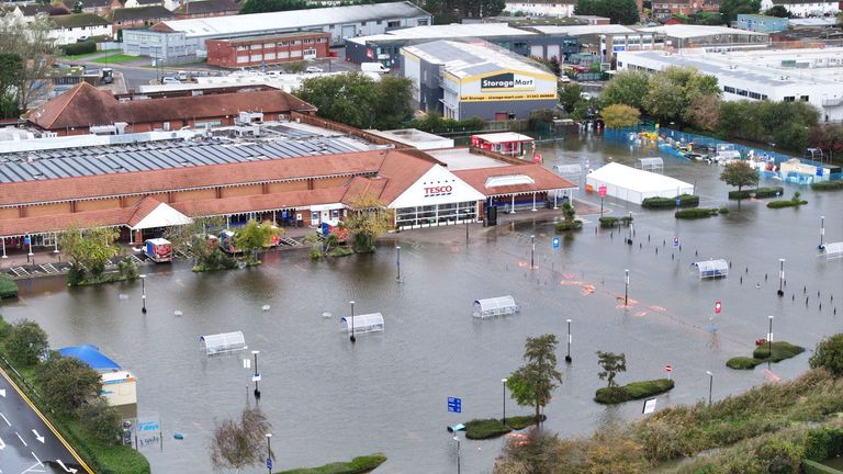 TESCOS BOGNOR UNDER WATER 29-10-23 Pic: Eddie Mitchell