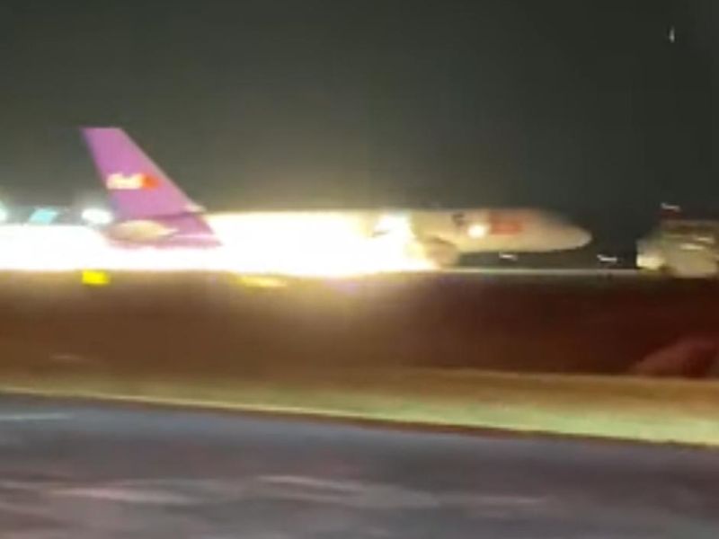 The FedEx plane experienced landing gear failure and was forced effectively to crash