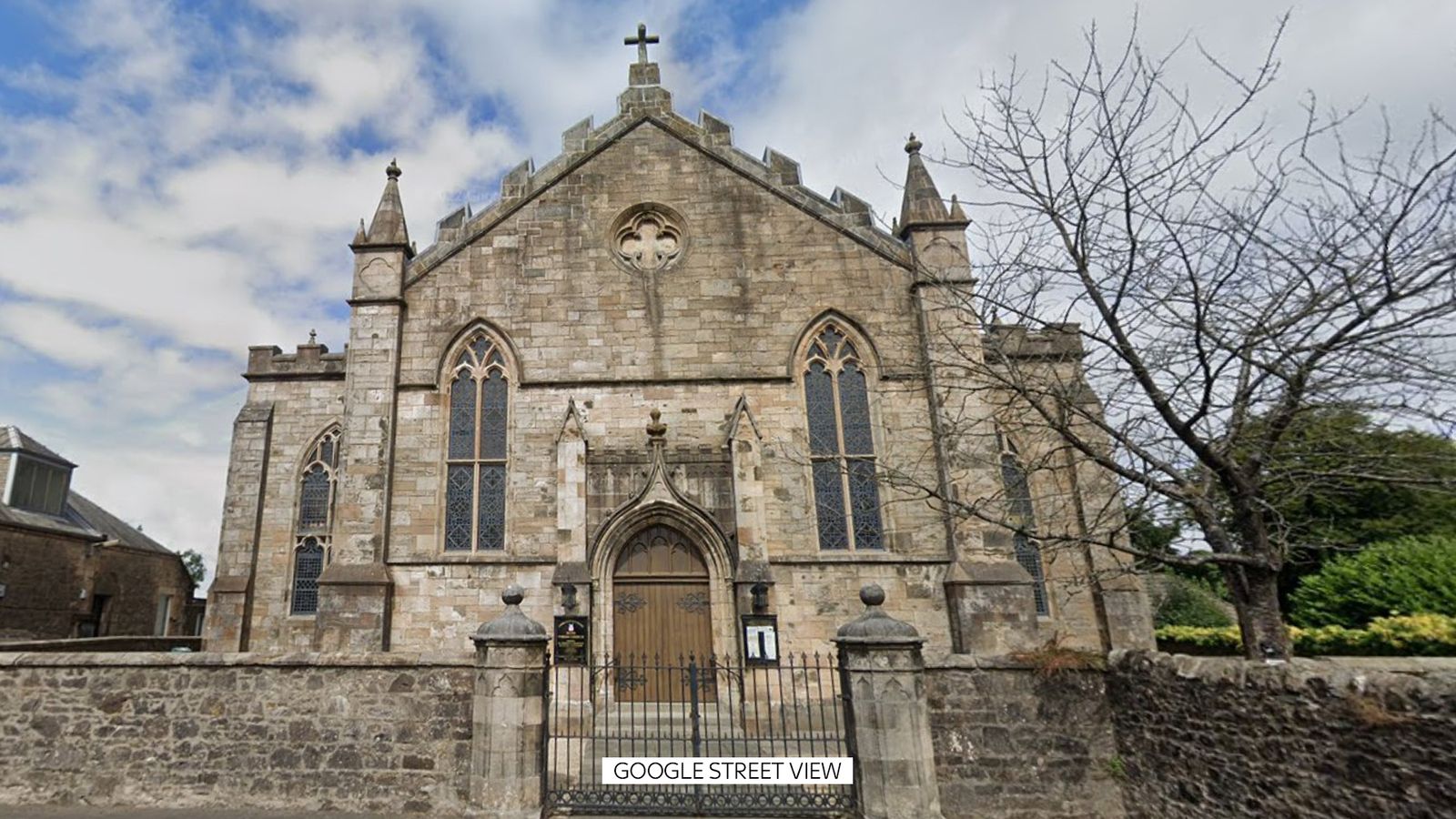 Църквата на Шотландия вече спря камбаната между 23 00 и 7