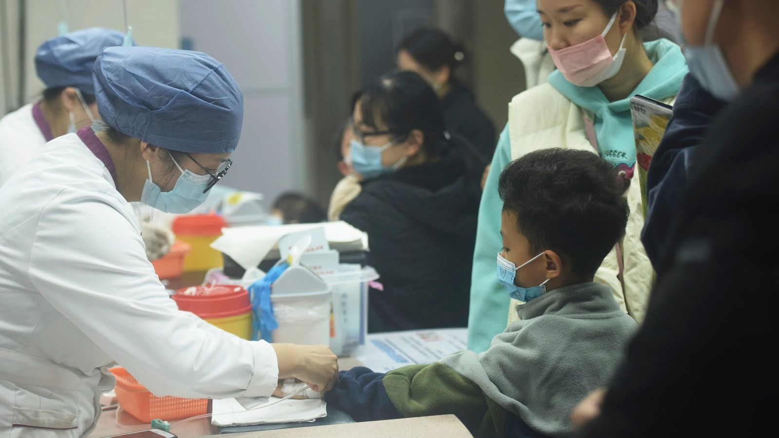 Китай настоява, че мистериозното респираторно заболяване е от грип и известни патогени - не от нов вирус