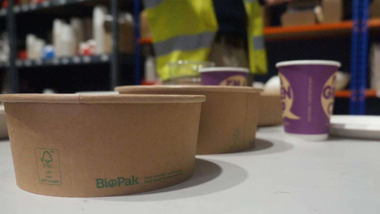 Първа спирка BioPak производител на компостируеми опаковки с фабрики в
