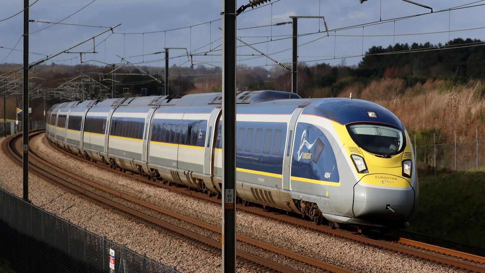 Amsterdam-bound Eurostar train leaves 700 passengers stranded with no power or toilets after breaking down in Kent | UK News
