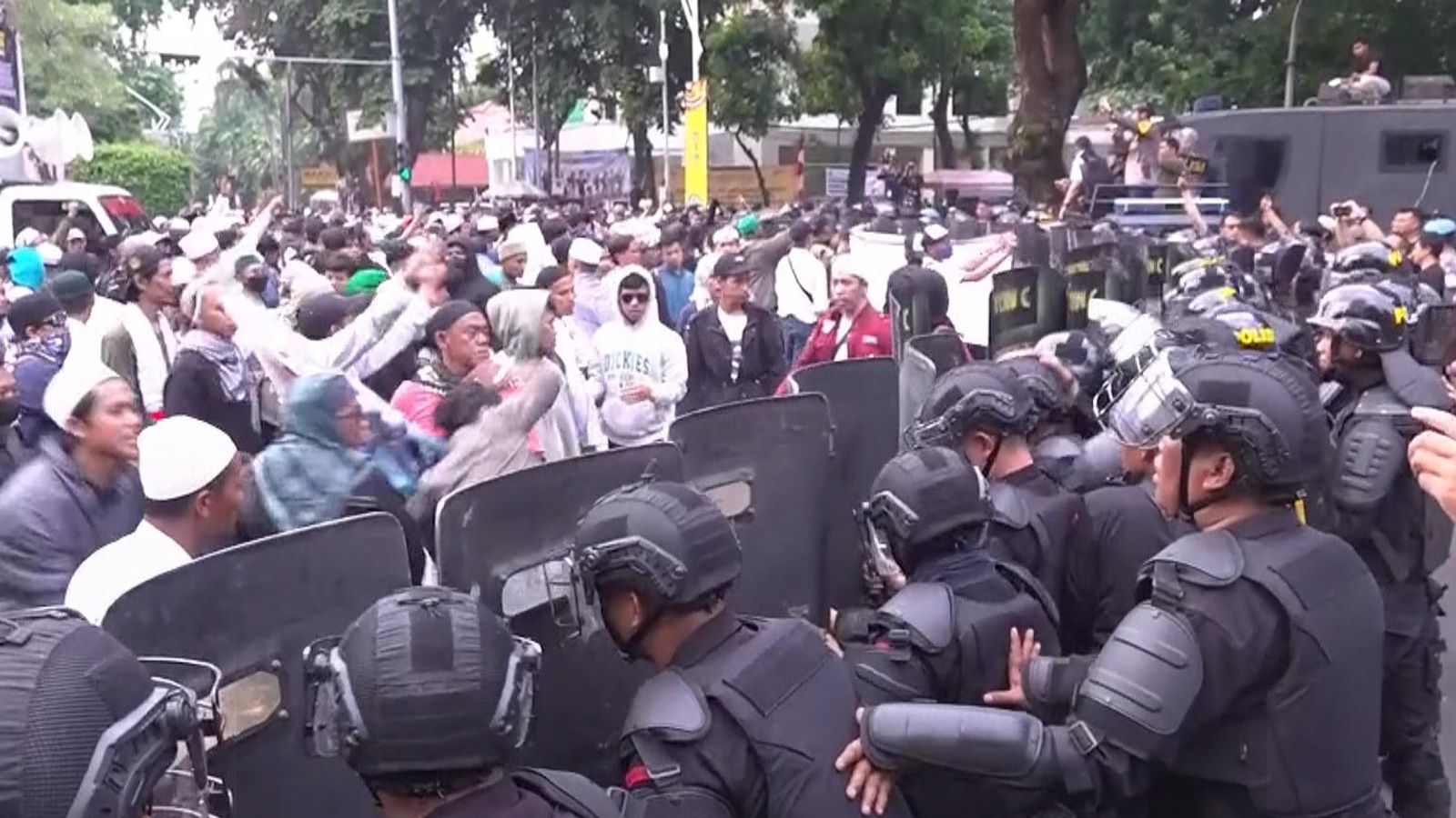 Protesters in Indonesia call for Coldplay concert to be scrapped over ...