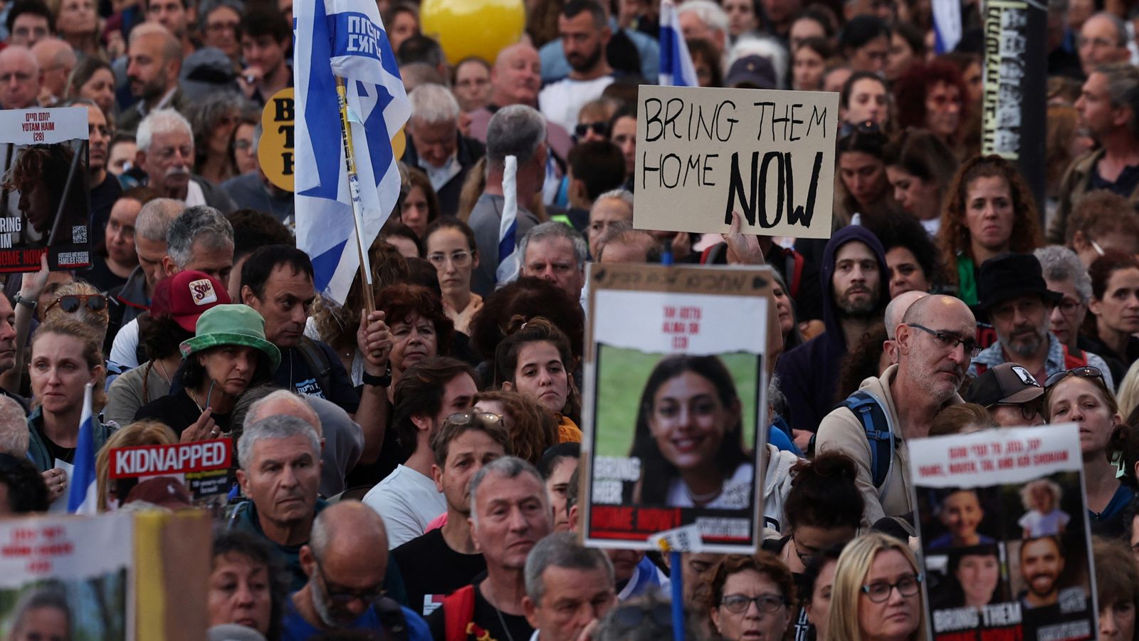 Огромен марш тръгна от Тел Авив във вторник пристигайки в