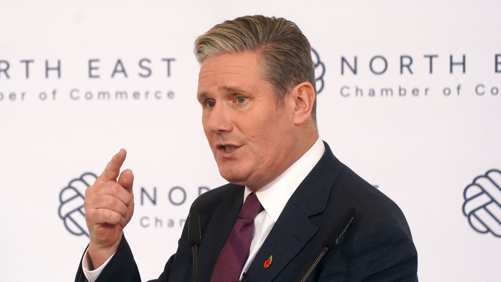 Leader of Burnley Council and 10 councillors quit Labour Party over Starmer's Gaza ceasefire stance