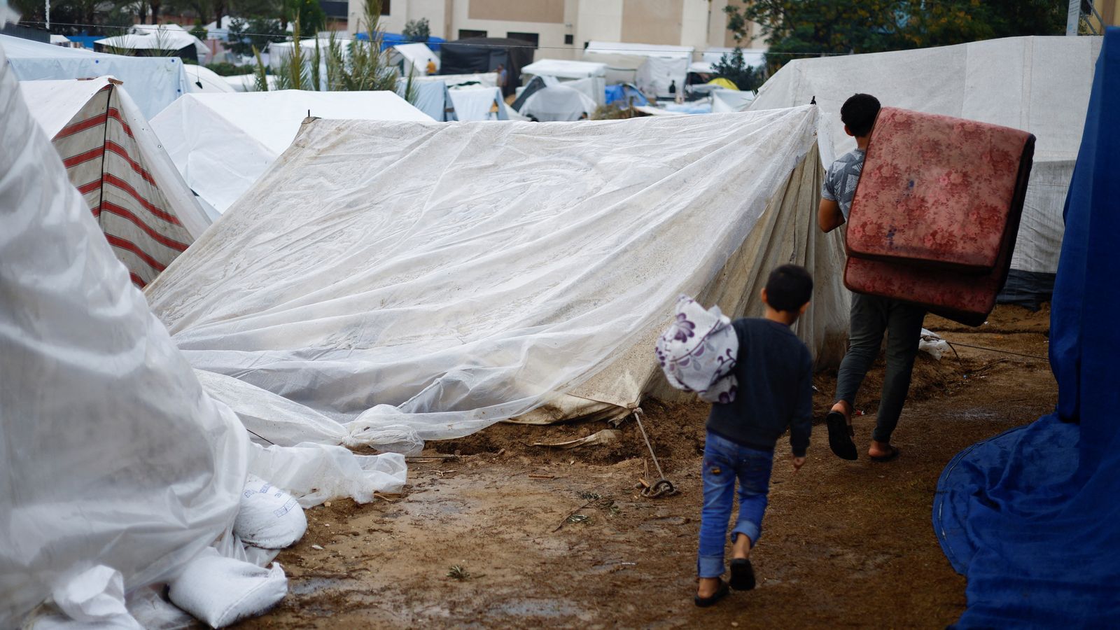Gaza on verge of major disease outbreak, World Health Organisation warns