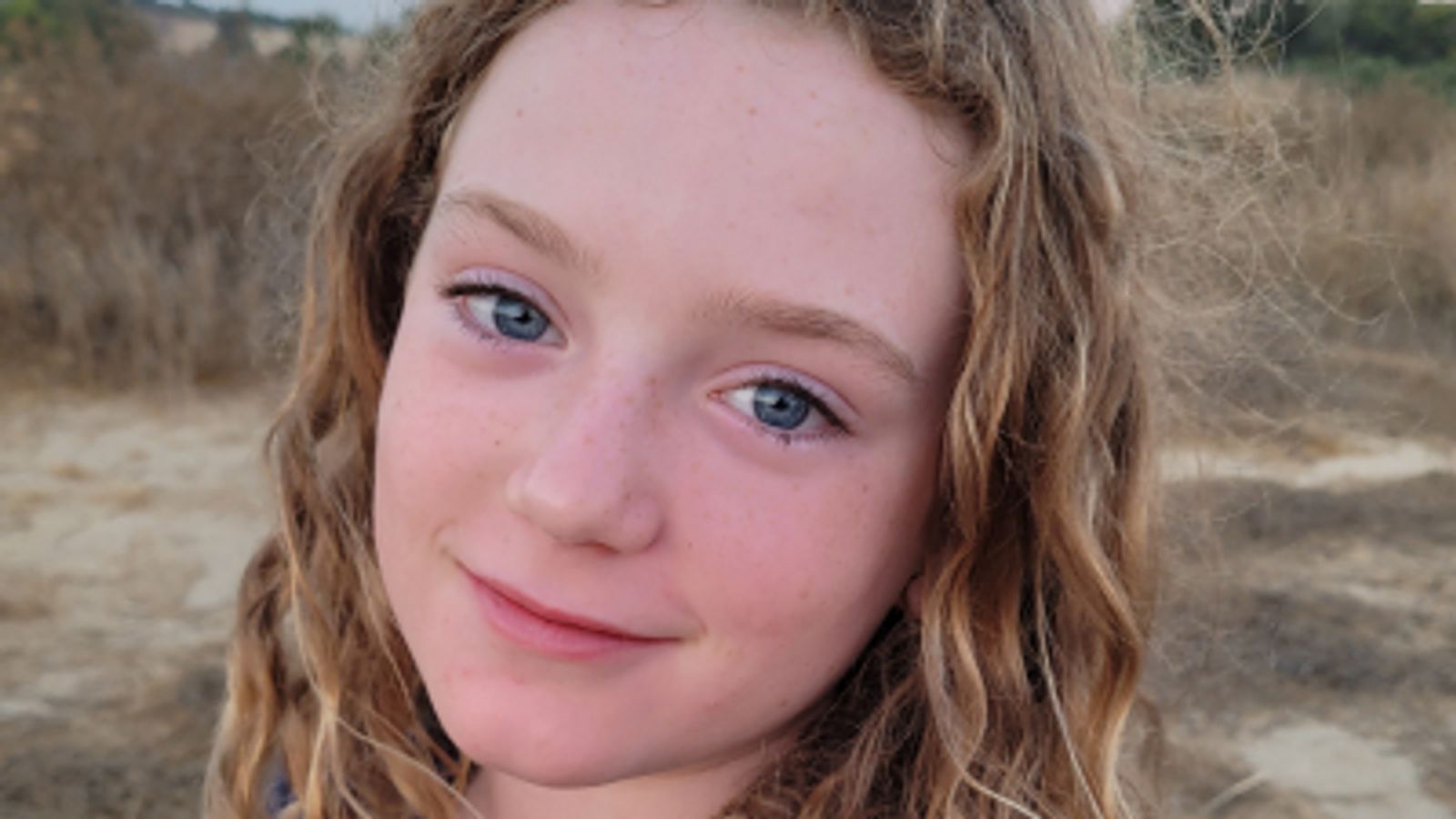 Emily Hand: Irish-Israeli schoolgirl among hostages freed in return for Palestinian prisoners in second swap
