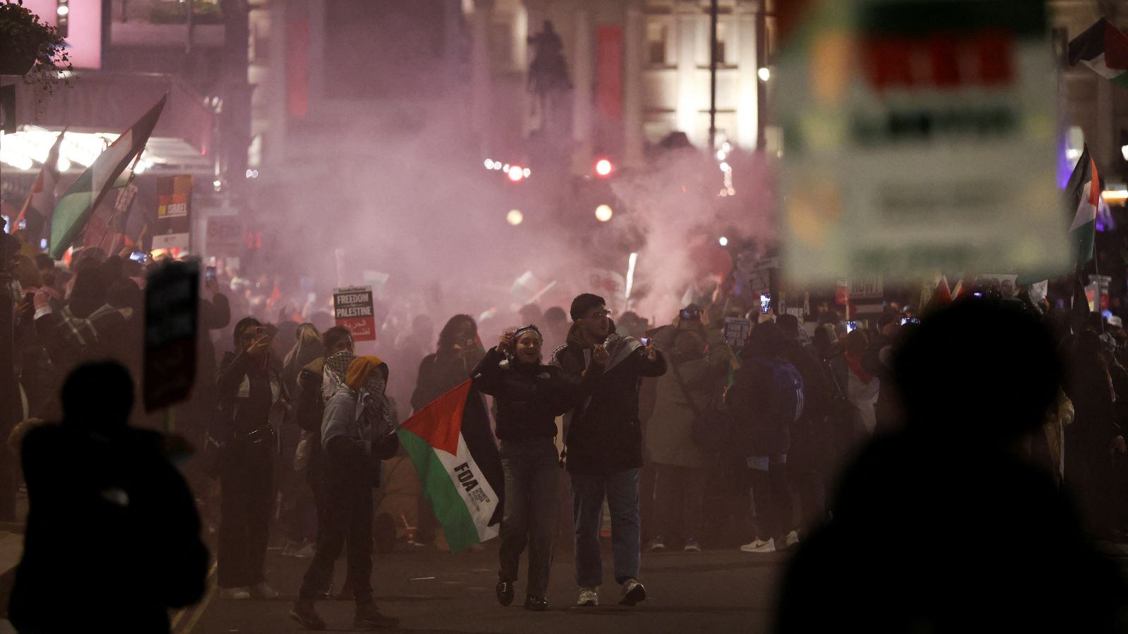 Israel-Hamas war: Tens of thousands take part in London protest for