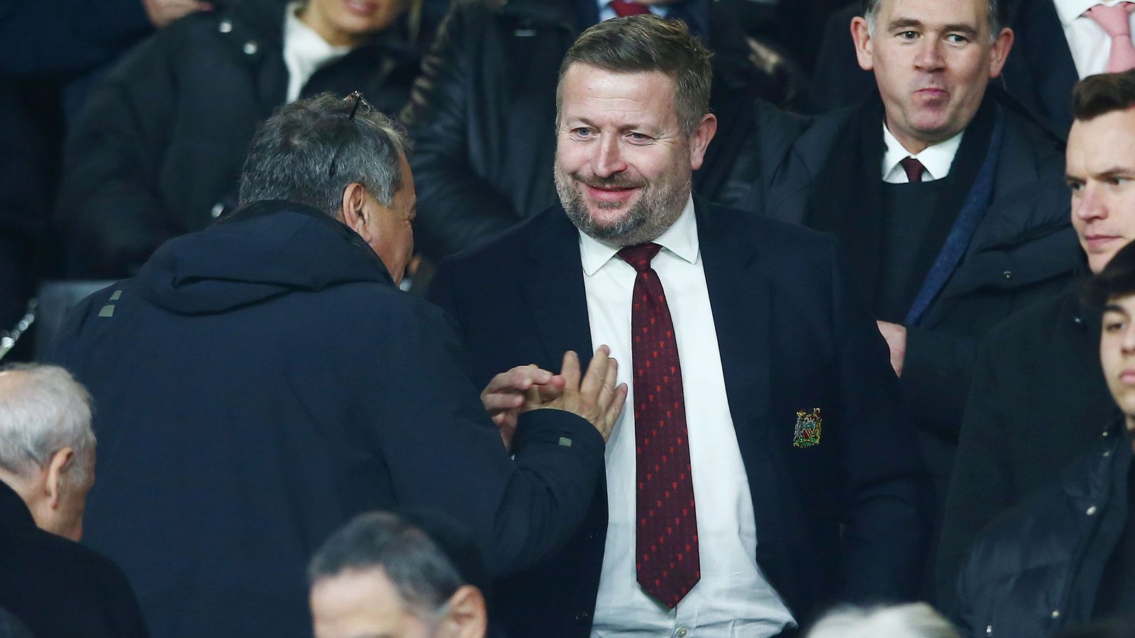 Manchester United chief executive to 'step down' in management transition