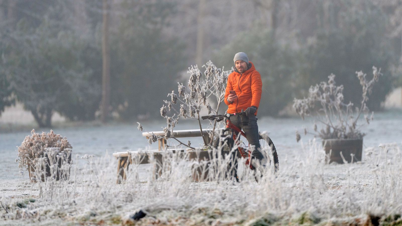 UK weather: More wintry conditions on the way as temperatures may drop to -8C