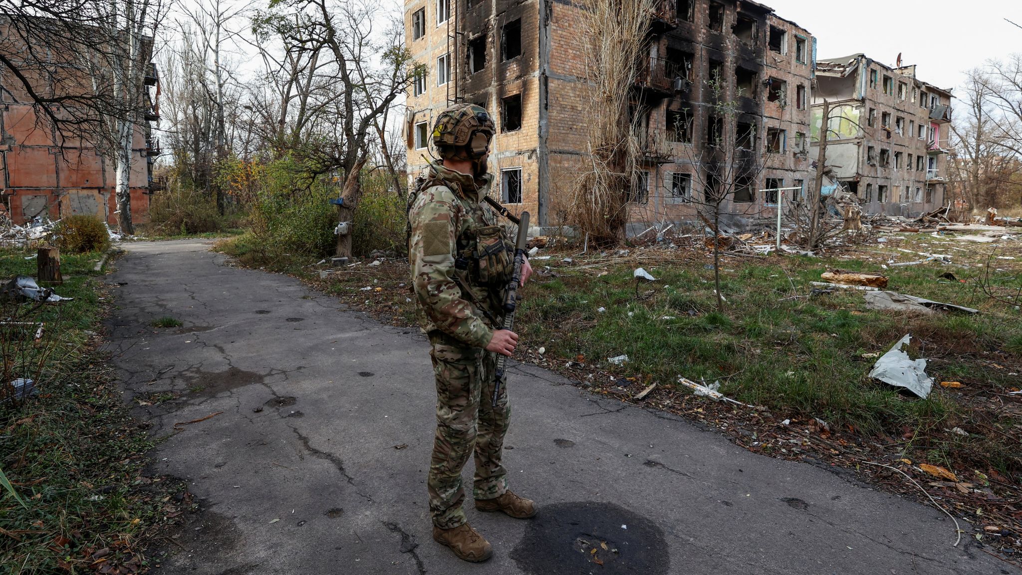 Ukraine withdraws troops from part of 'hell' city Avdiivka | World News ...