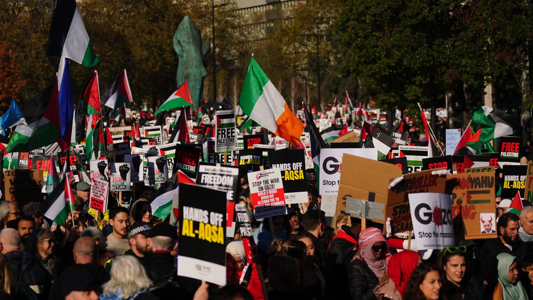 White house protest palestine. Us Palestine protests. Palestine protest where do you Live meme.