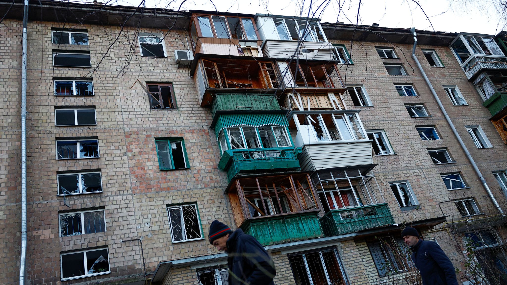 Ukraine war: Russia hits Kyiv with 'biggest drone attack of conflict so ...