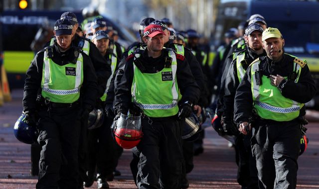 Met Police to deploy extra officers in Jewish and Muslim communities during London... - Vimarsana News