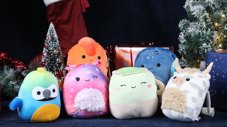 Squishmallows on X: Do you decorate your Christmas tree with your