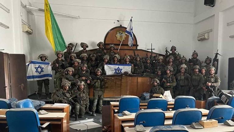Israel-Gaza latest: Biden tells Israel that Gaza 'hospital must be protected' as tanks gather outside; ceasefire calls grow; Jordan 'will reject Israeli occupation of Gaza' - Vimarsana News