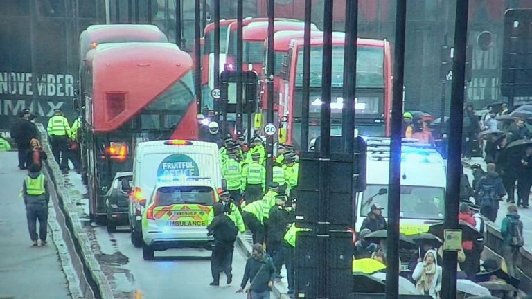 Just Stop Oil activists ‘block ambulance on blue lights’ on Waterloo Bridge – as police make arrests | UK News