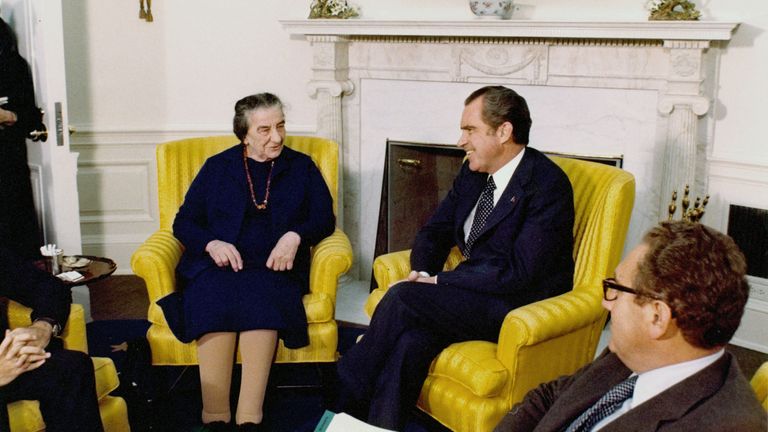 Henry Kissinger with Richard Nixon and Israeli prime minister Golda Meir
