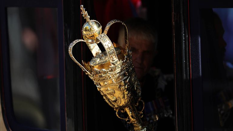 The Mace is carried in a horse-drawn carriage outside the Palace of Westminster ahead of the State Opening of Parliament in the House of Lords, London.  Picture date: Tuesday November 7, 2023. PA Photo. King Charles III is delivering his first King's speech as monarch, having previously deputised for the late Queen to open parliamentary sessions. See PA story POLITICS Speech. Photo credit should read: Daniel Leal/PA Wire