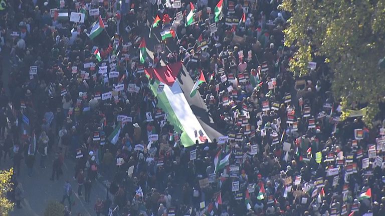 Londra'da Filistin yanlısı protesto