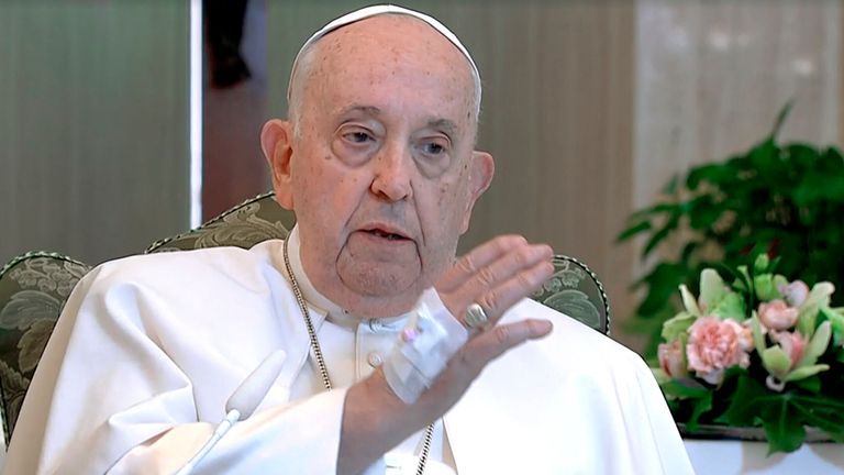 When the pope gave his blessing on Sunday, a bandage, holding in place a cannula for intravenous treatment, was clearly visible on his right hand
