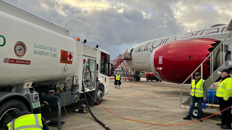 WhatsApp picture of a Virgin Atlantic plane being refuelled from Jonathan Samuels